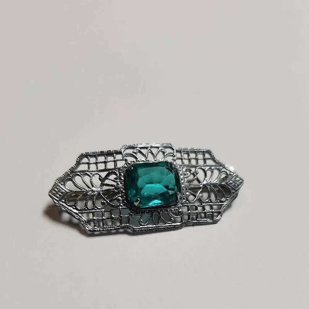 Vintage Brooch Silver With Green Glass Stone